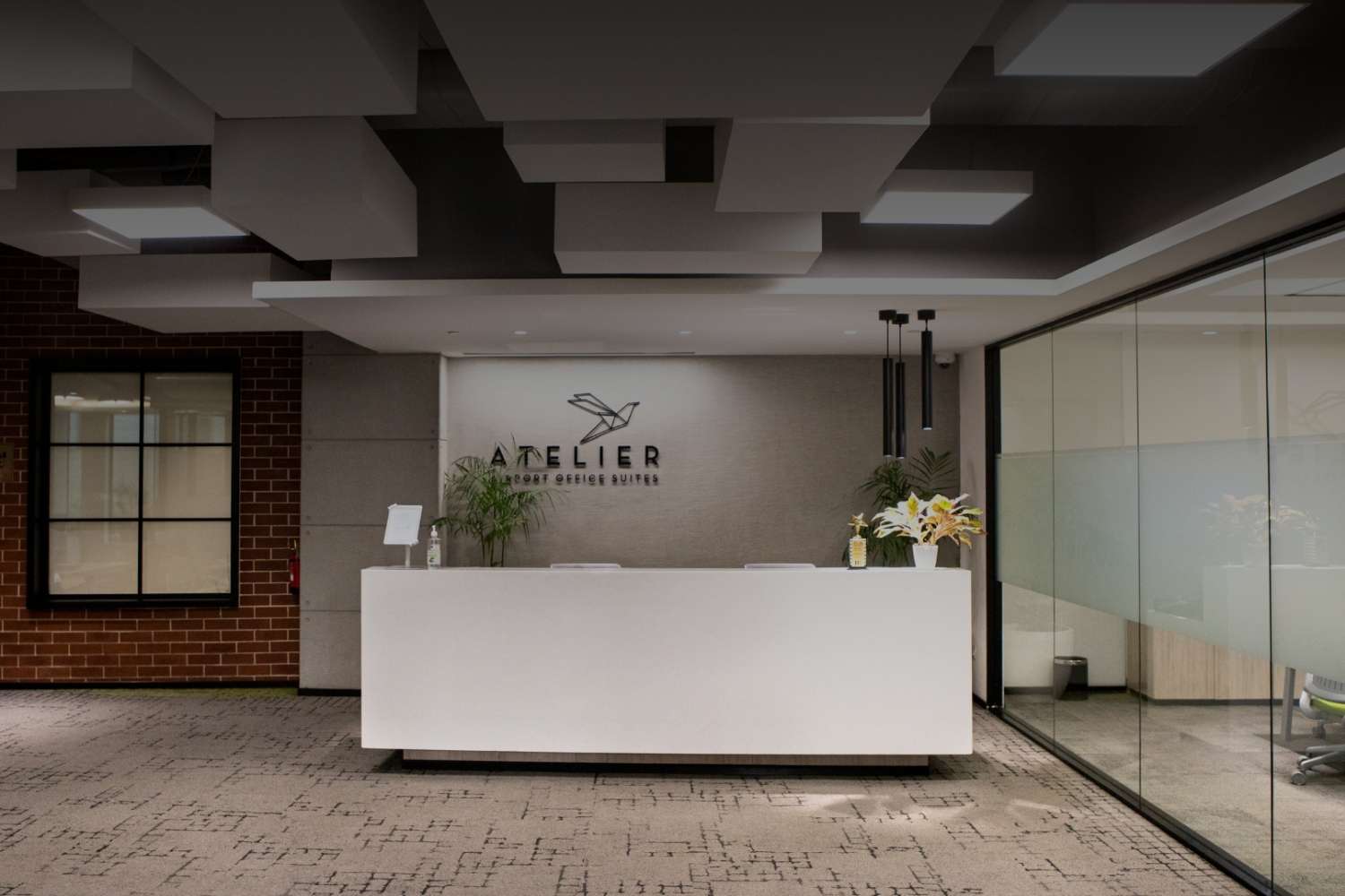 Mostrador de recepción con diseño elegante