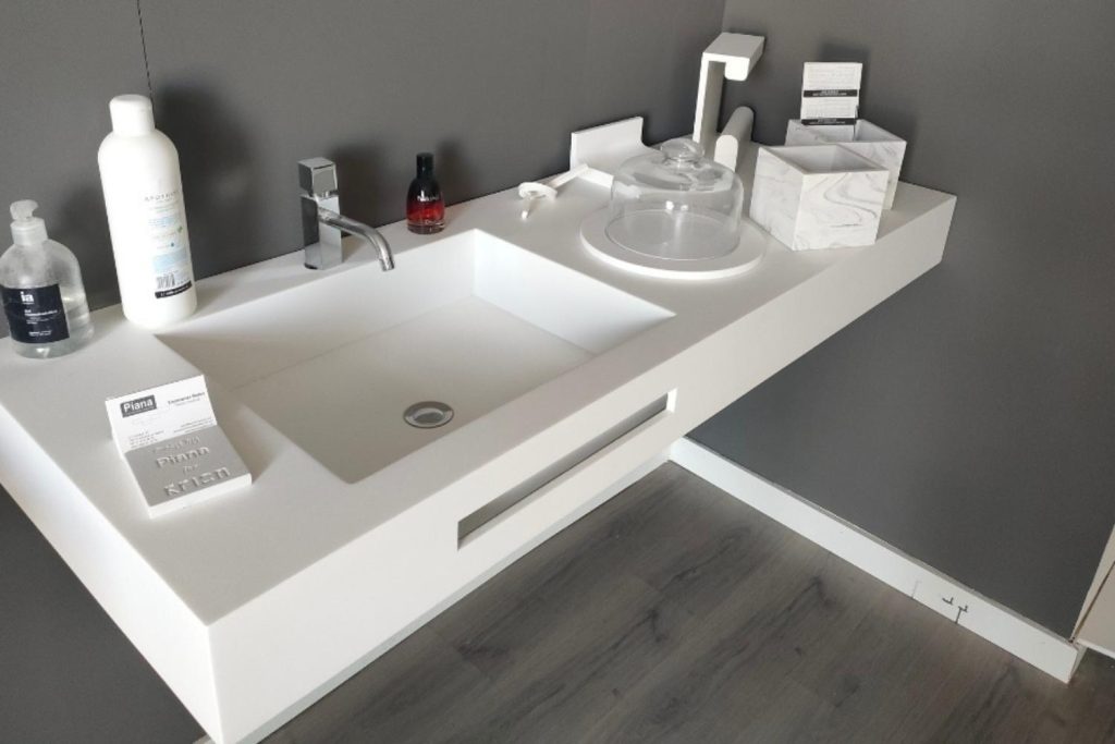 Razones para elegir nuestras encimeras SOLID en tu baño