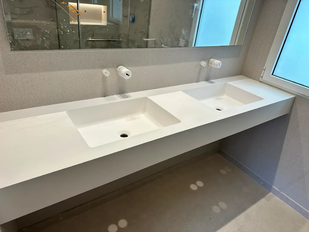 Encimeras de baño a medida en Solid Surface Superficies Sólidas